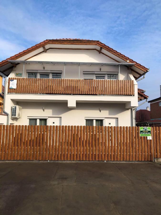 Bed and Breakfast Jacint Apartman Hajdúszoboszló Exterior foto